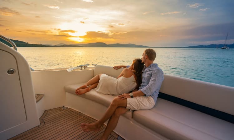 Yacht Rentals Greece, explore Greece and the Greek islands with a luxury yacht