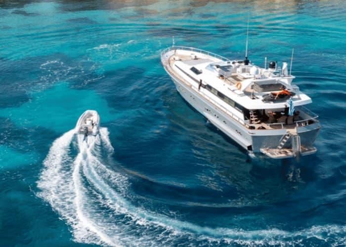 Yacht charter Cyclades, yacht charter Athens, luxury yachting experience