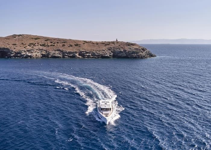 Pay cruise Mykonos, yacht rental Mykonos, Cyclades yachtiong