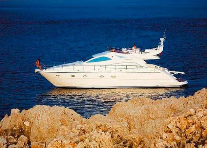 yacht rentals greece