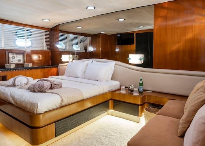 Yacht Master Cabin, Luxury accommodation, Athens yacht charter