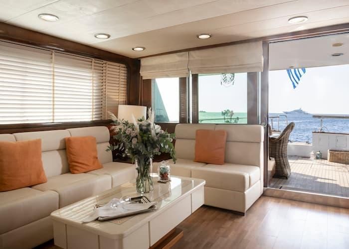 Luxury Yacht Athens, Cyclades luxury yacht interior